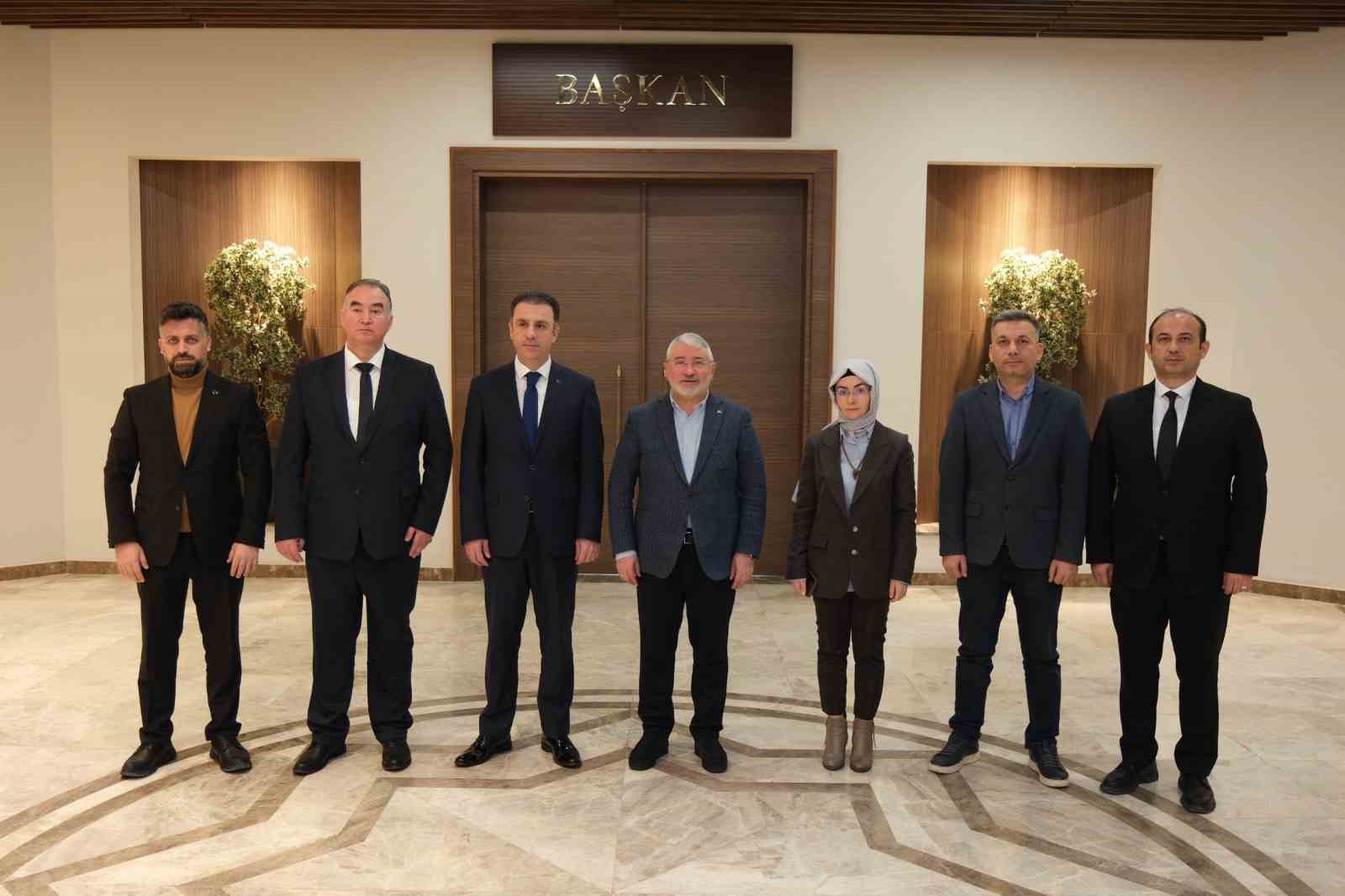 Çorum’da yükümlüler kamu yararına çalışacak
Çorum’da yükümlüler kamu yararına çalışacak