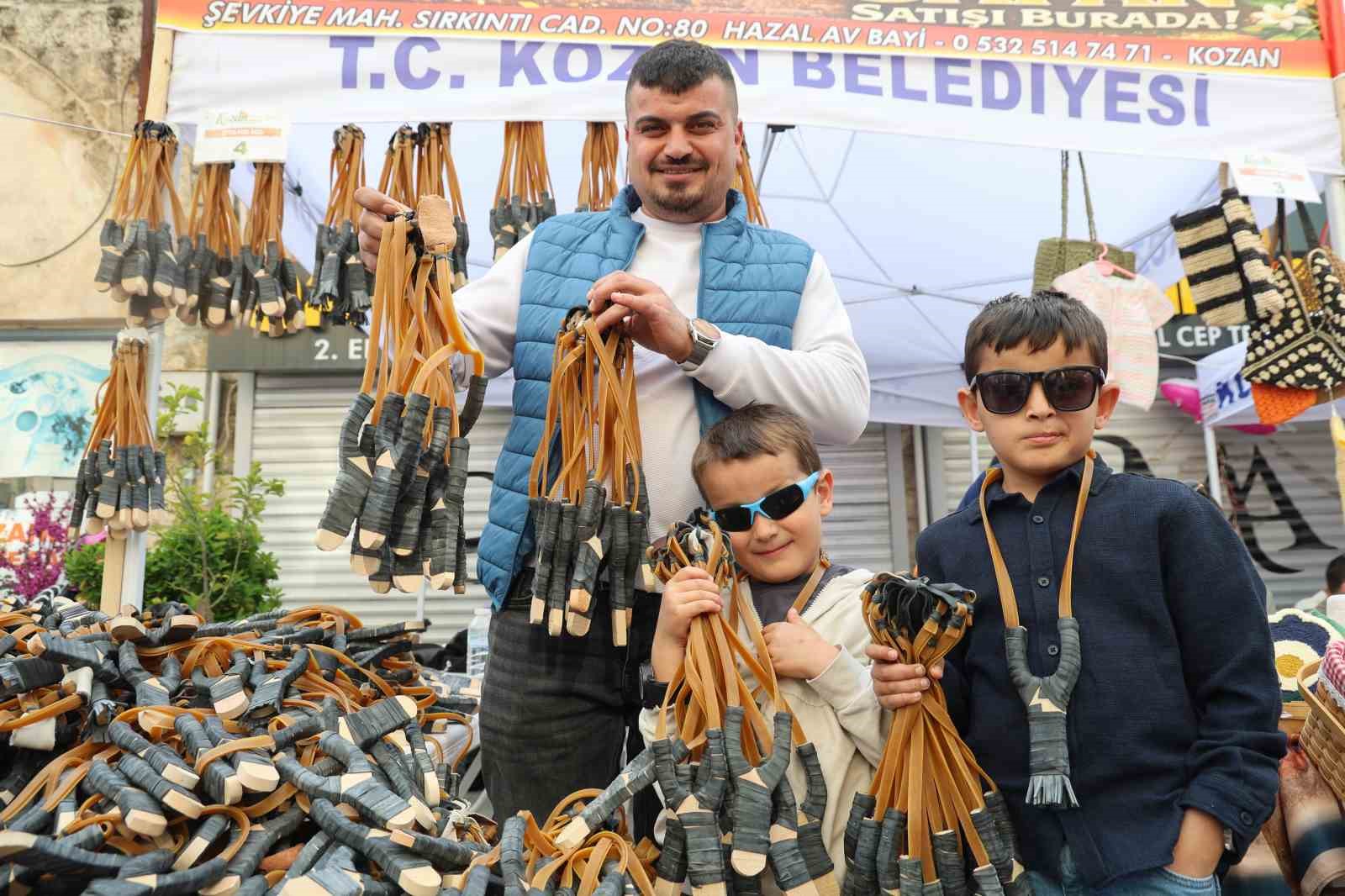 Çukurova’nın simgesi sapan festivale damga vurdu
