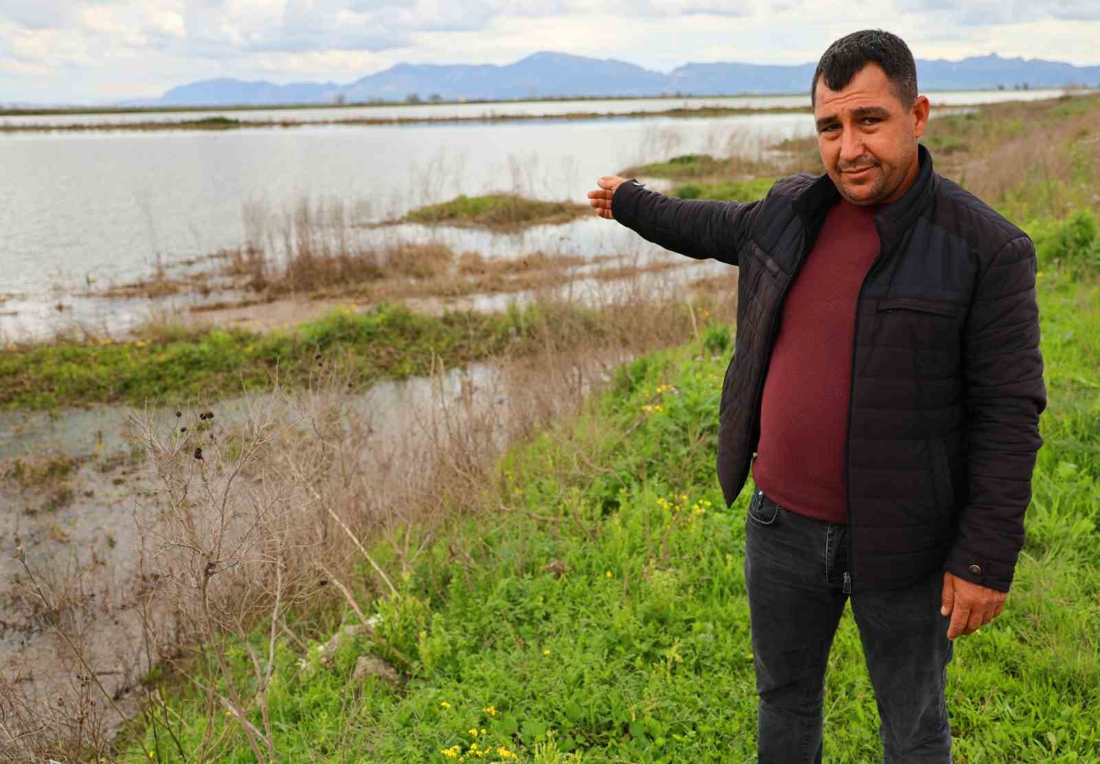 Çukurova’yı yağmur vurdu: Tarım arazileri sular altında
