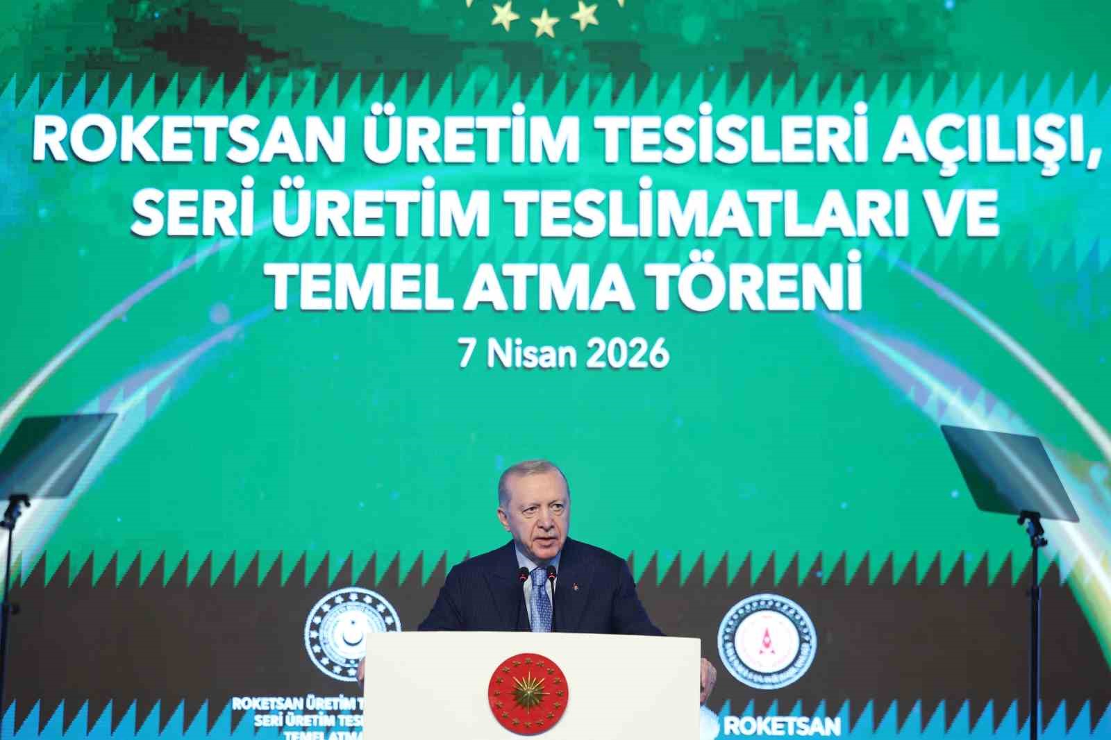 Cumhurbaşkanı Erdoğan: "2028’de 11 milyar dolarlık ihracat hacmini yakalayacak, inşallah savunma ihracatında dünyada ilk 10’a gireceğiz"
Cumhurbaşkanı Erdoğan: "2028’de 11 milyar dolarlık ihracat hacmini yakalayacak, inşallah savunma ihracatında dünyada ilk 10’a gireceğiz"