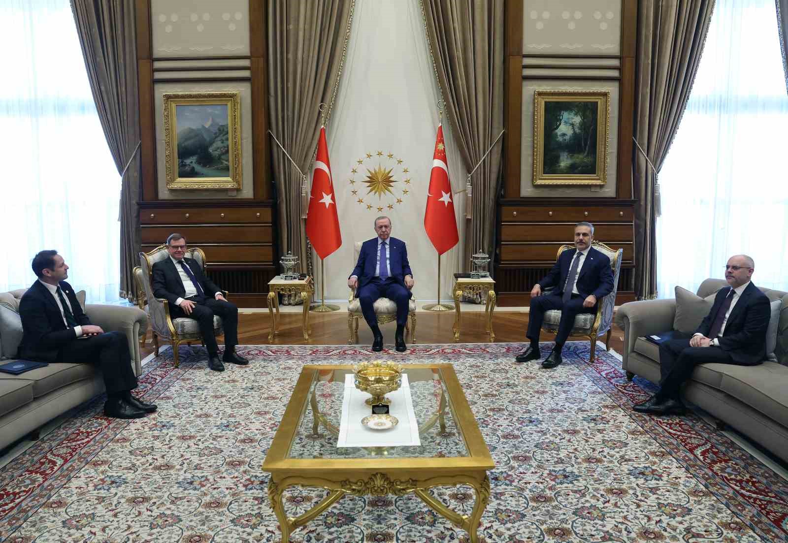 Cumhurbaşkanı Erdoğan, Almanya Dışişleri Bakanı Johann Wadephul’u kabul etti
