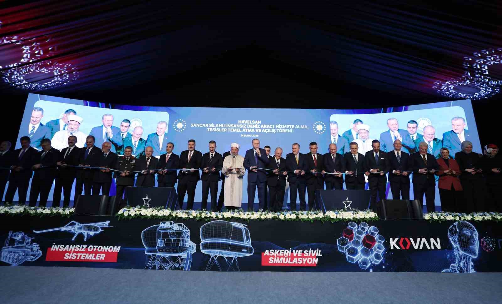 Cumhurbaşkanı Erdoğan: "Artık kendi teknolojisini tasarlayan, kendi yazılımını üreten ve ürettiklerini tüm dünyaya ihraç eden bir Türkiye var"
