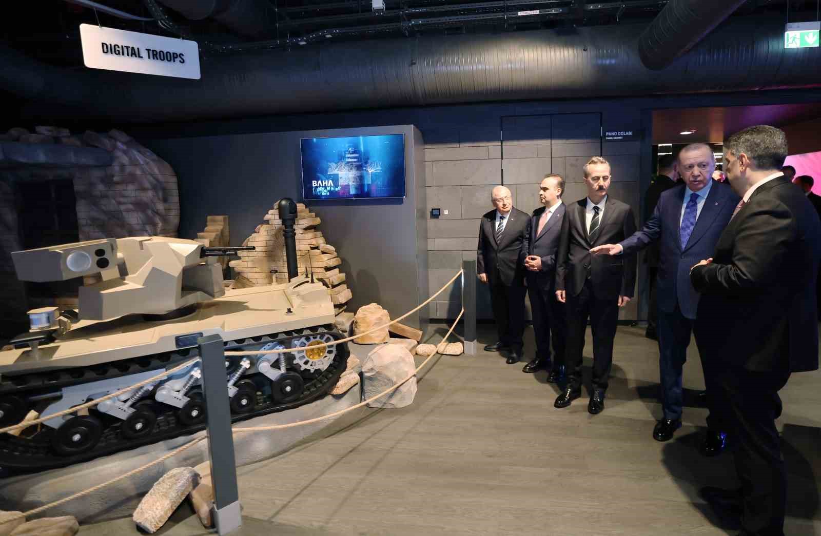 Cumhurbaşkanı Erdoğan: "Artık kendi teknolojisini tasarlayan, kendi yazılımını üreten ve ürettiklerini tüm dünyaya ihraç eden bir Türkiye var"
