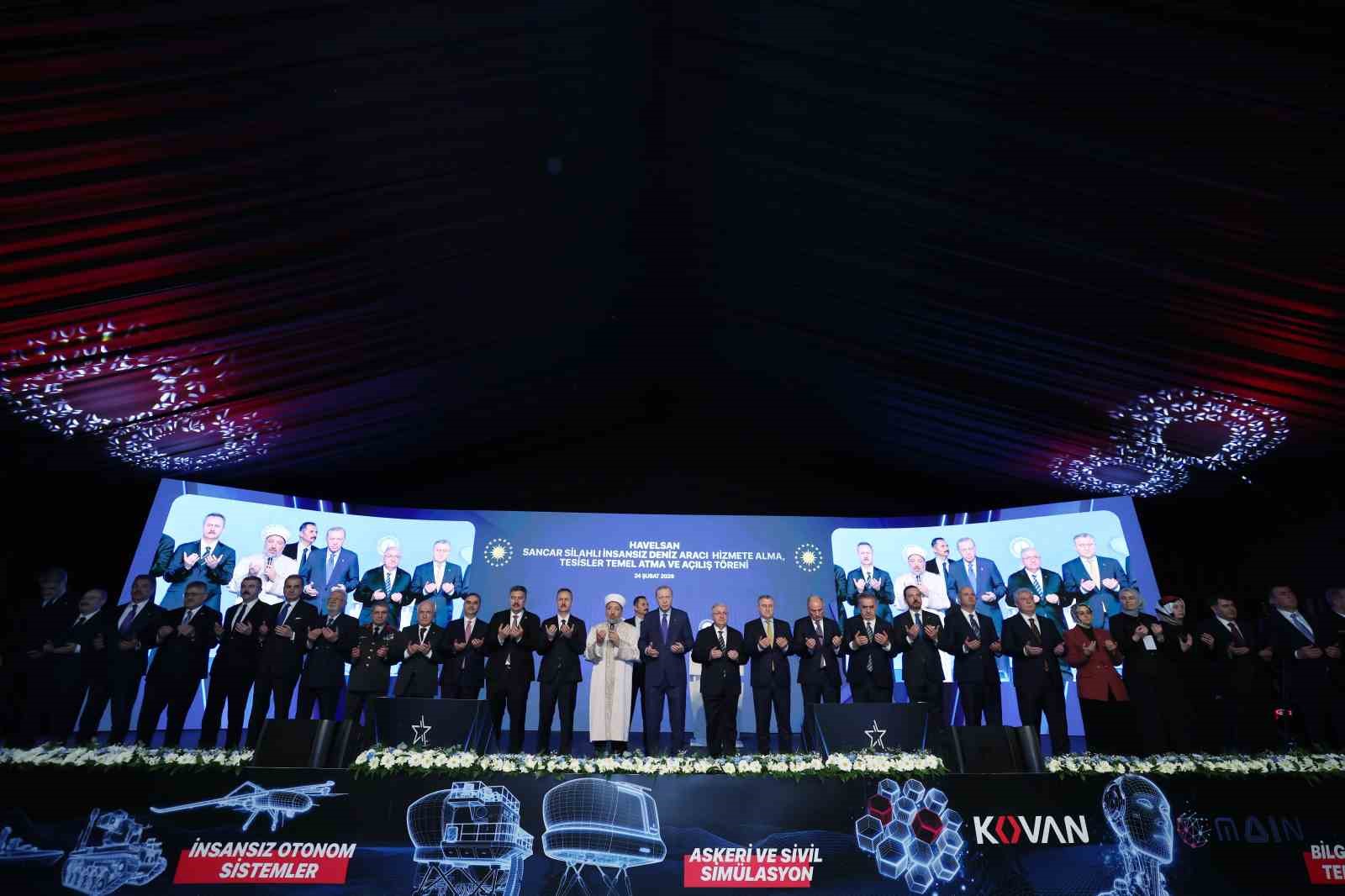 Cumhurbaşkanı Erdoğan: "Artık kendi teknolojisini tasarlayan, kendi yazılımını üreten ve ürettiklerini tüm dünyaya ihraç eden bir Türkiye var"
