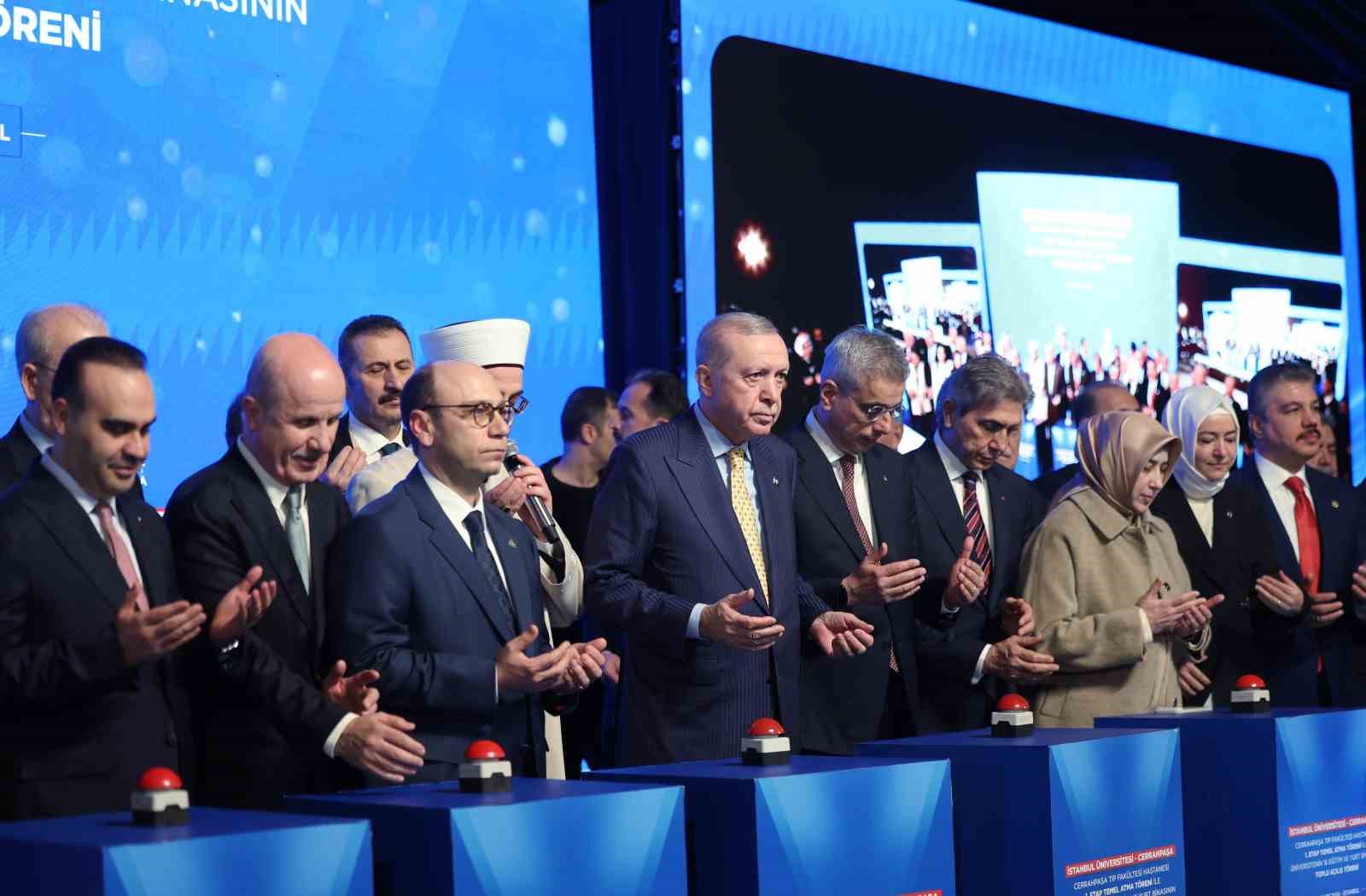 Cumhurbaşkanı Erdoğan: "Atatürk’ün adını güya dillerinden düşürmeyenler, Gazi Mustafa Kemal’in mirasına da sahip çıkmadı"
