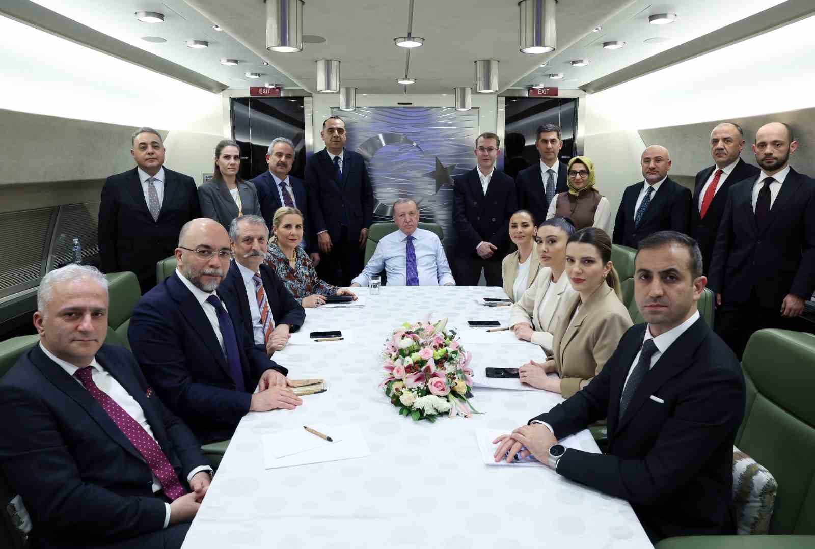 Cumhurbaşkanı Erdoğan: "Avrupa’nın mevcut savunma ve güvenlik mekanizmalarına Türkiye’yi dahil etmesinin vakti çoktan gelmiştir"
