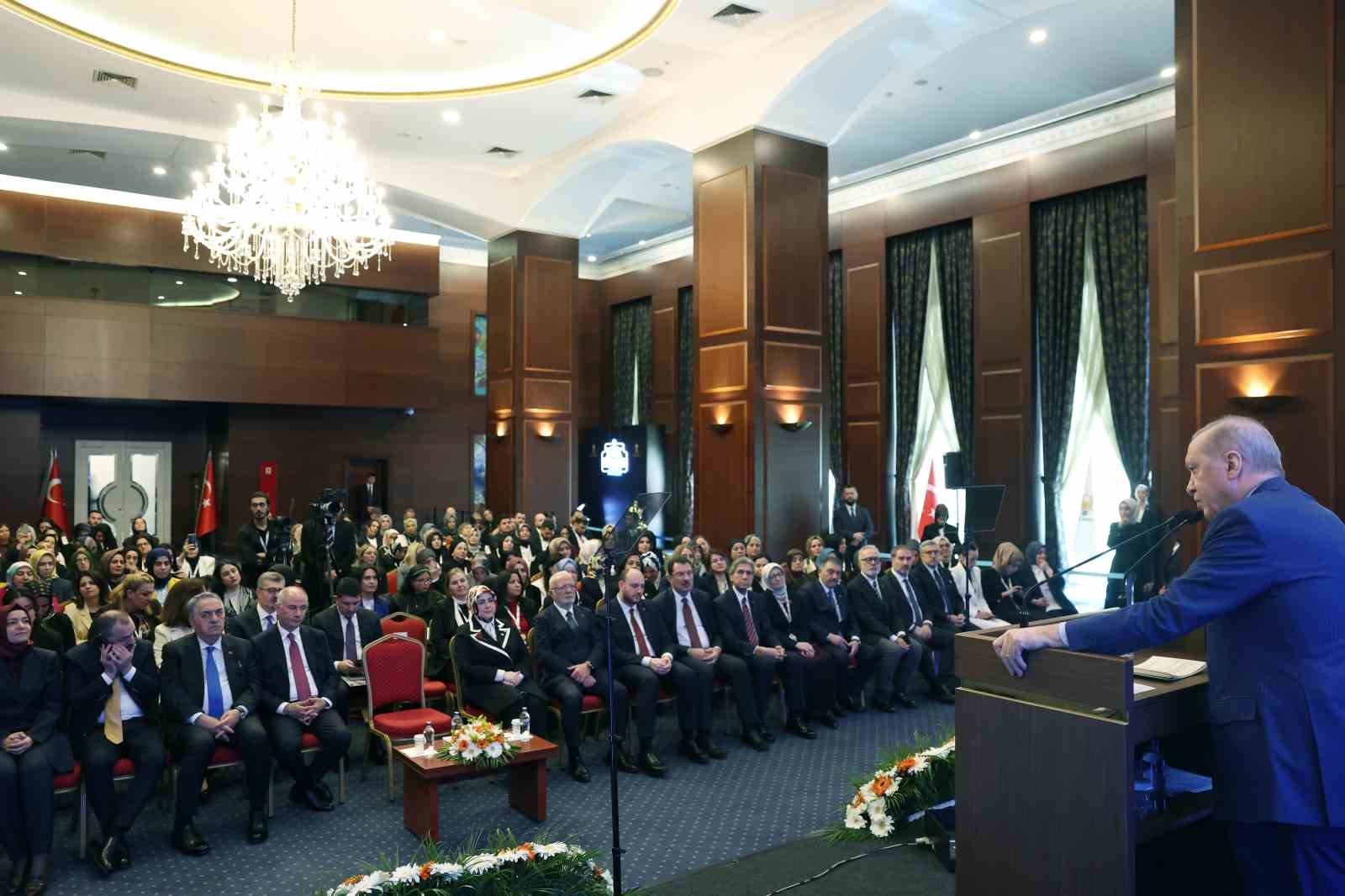 Cumhurbaşkanı Erdoğan, Bağımlılığa Karşı Aileyi Güçlendiren Politikalar konulu Ideathon Yarışması’nın final programına katıldı
