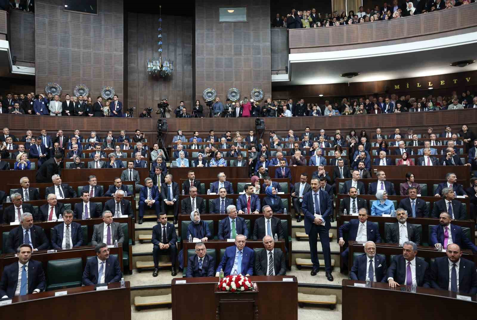 Cumhurbaşkanı Erdoğan: "Bölgemizde yeni ameliyatlar yapmak isteyenlerin oyunlarına gelmek hem tarihimize hem istikbalimize yapılmış bir ihanet olacaktır"

