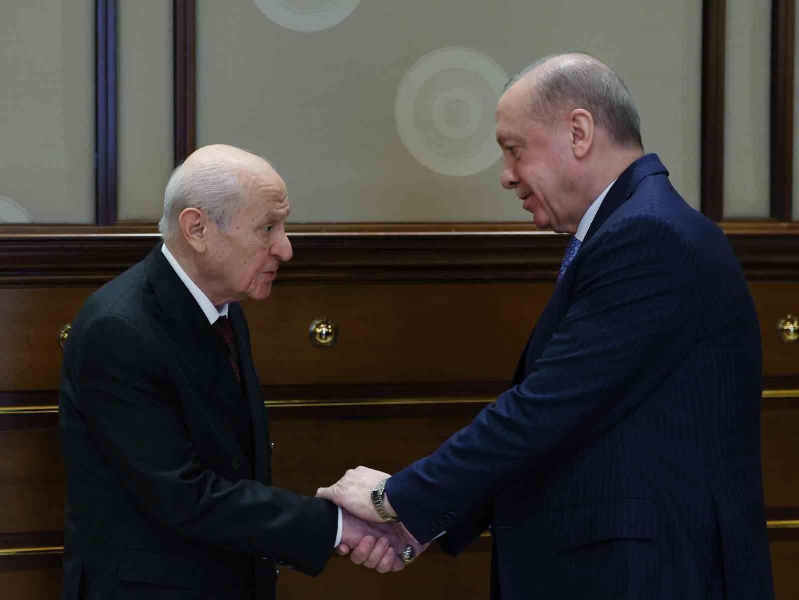 Cumhurbaşkanı Erdoğan, Devlet Bahçeli ile bir araya geldi
