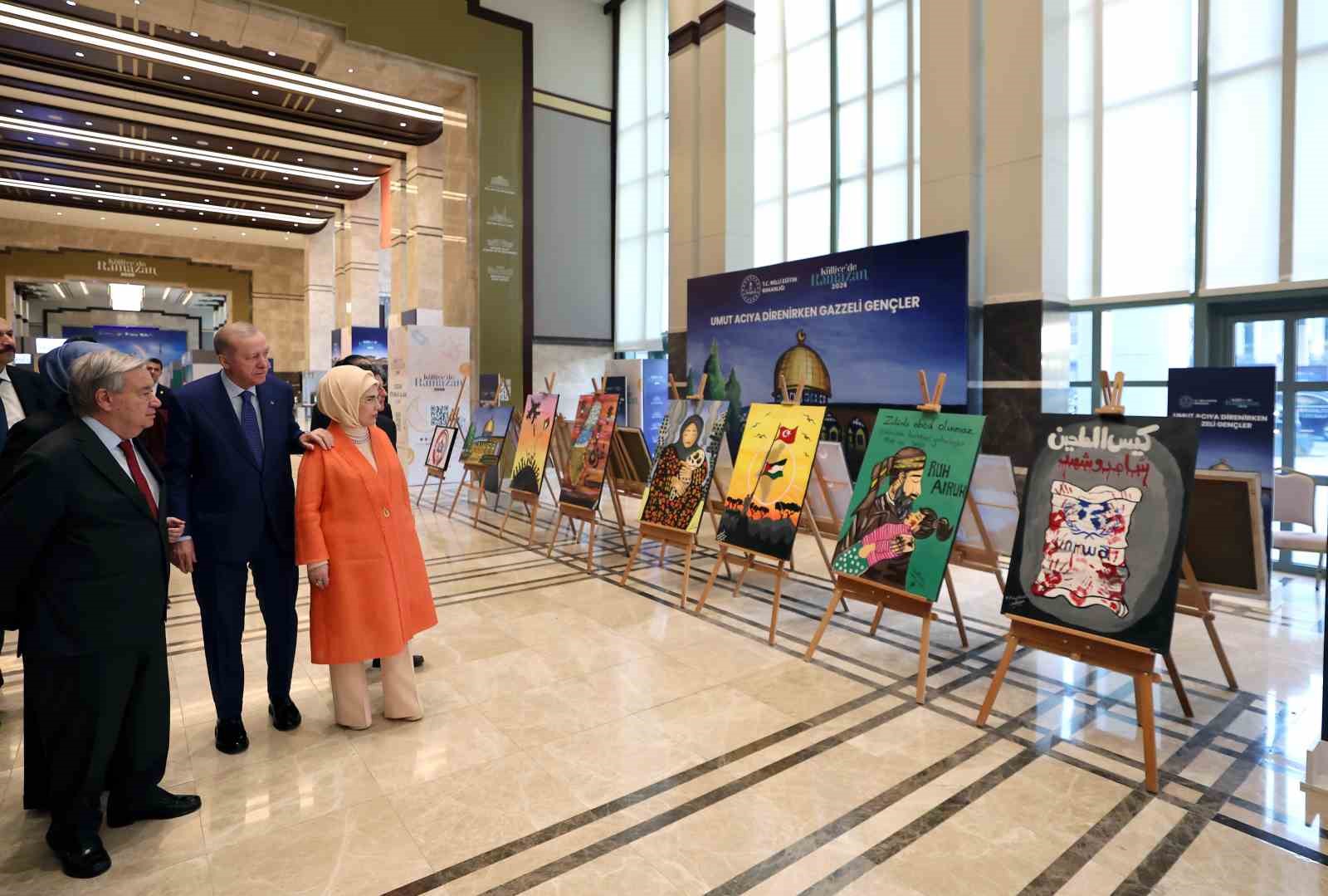 Cumhurbaşkanı Erdoğan: "Diplomasi ve diyalog adil ve kalıcı bir barışa giden en güvenli yoldur"
