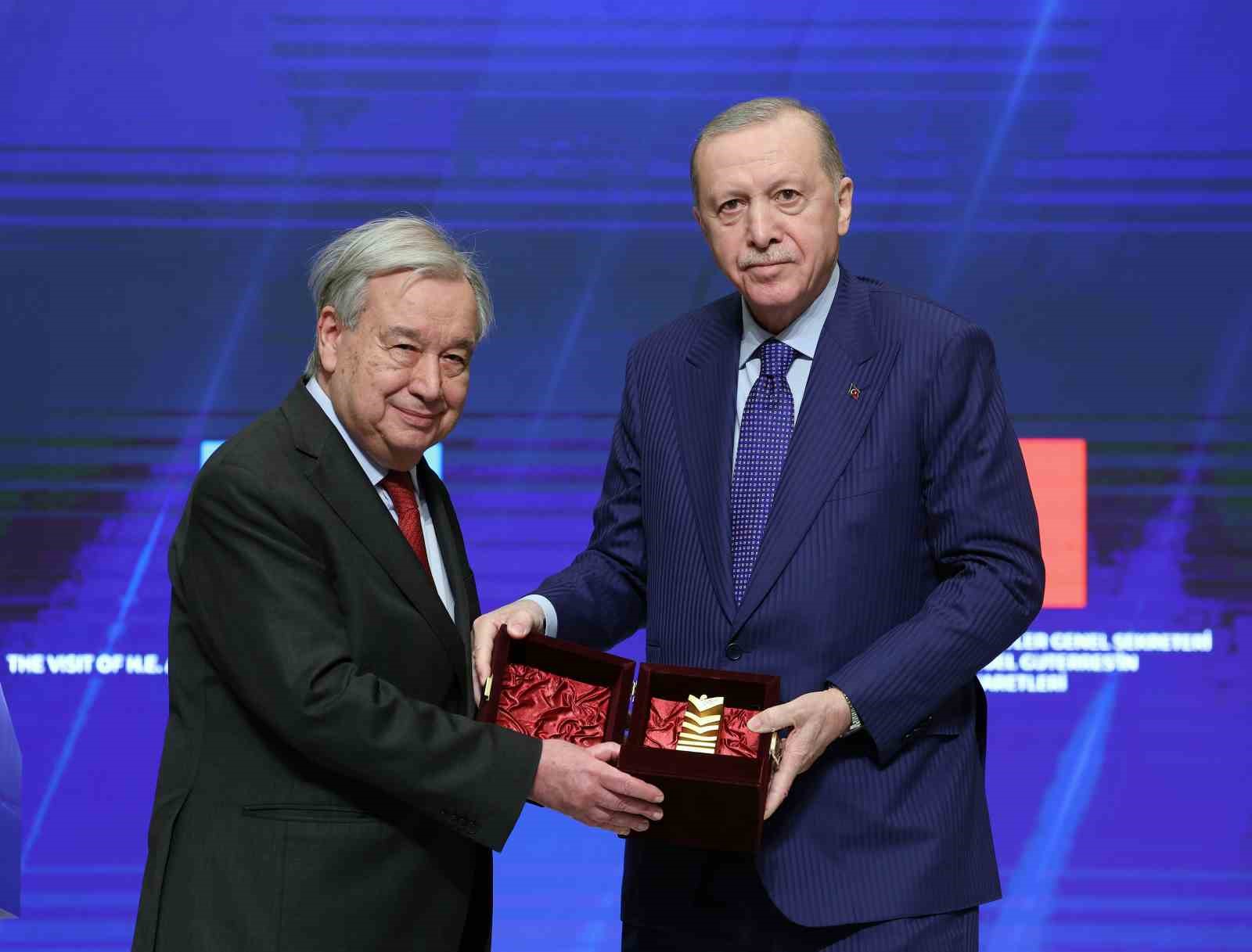 Cumhurbaşkanı Erdoğan: "Diplomasi ve diyalog adil ve kalıcı bir barışa giden en güvenli yoldur"
