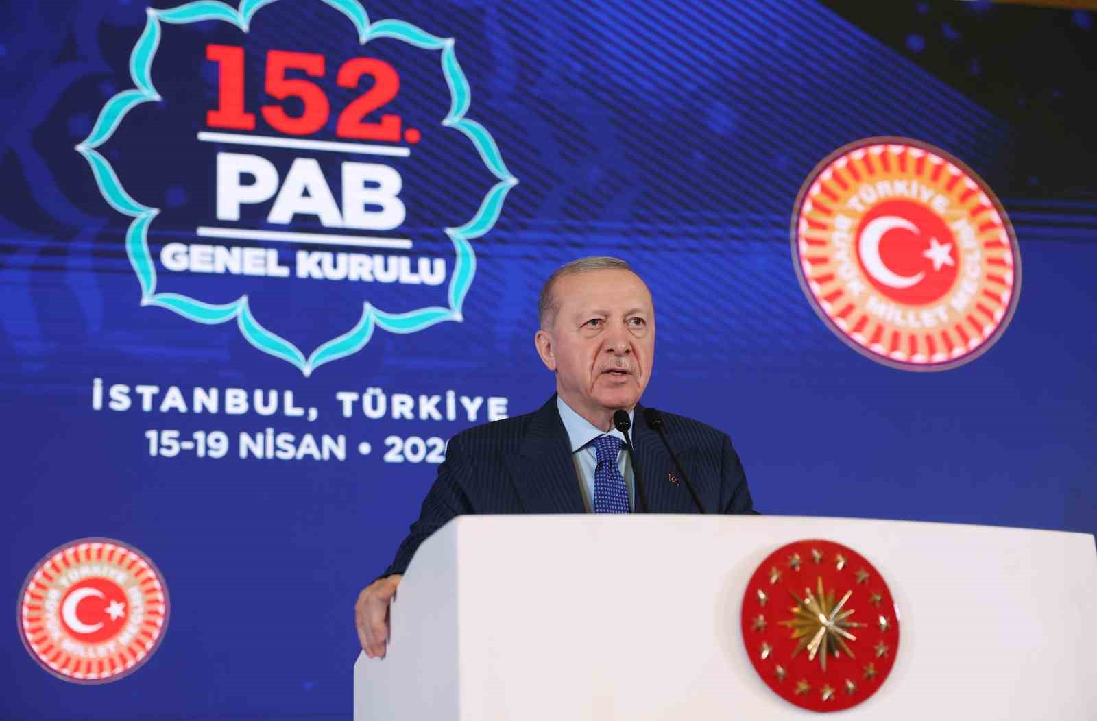 Cumhurbaşkanı Erdoğan: "Diplomasi ve müzakerenin yerini füze ve bombaların aldığı böyle bir ortamda kimse güvende değildir"

