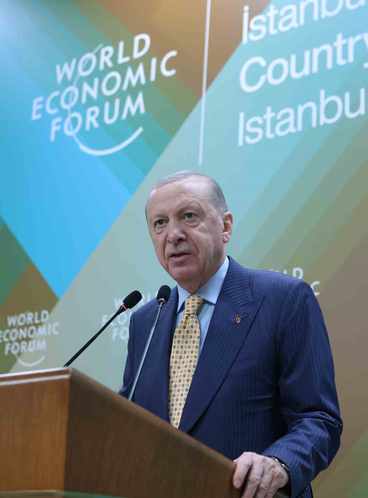 Cumhurbaşkanı Erdoğan: "Enerji piyasalarında üretim, bilişim, ulaşım ve ticaret ağlarının işleyişine kadar geniş bir alanda savaşın olumsuz etkilerini tüm dünya hissediyor"
