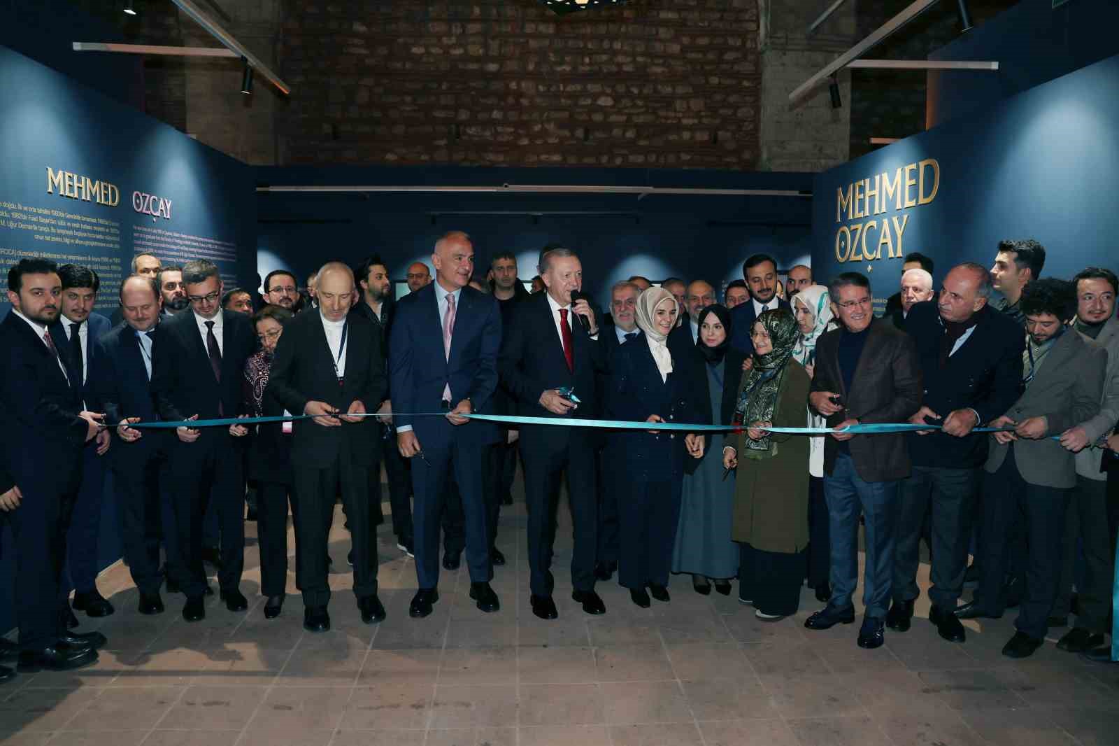 Cumhurbaşkanı Erdoğan: "Eski Kuzey Deniz Saha Komutanlığı’nı düzenledik, hediye edilen eserleri orada sergileyeceğiz"
Cumhurbaşkanı Erdoğan: "Eski Kuzey Deniz Saha Komutanlığı’nı düzenledik, hediye edilen eserleri orada sergileyeceğiz"