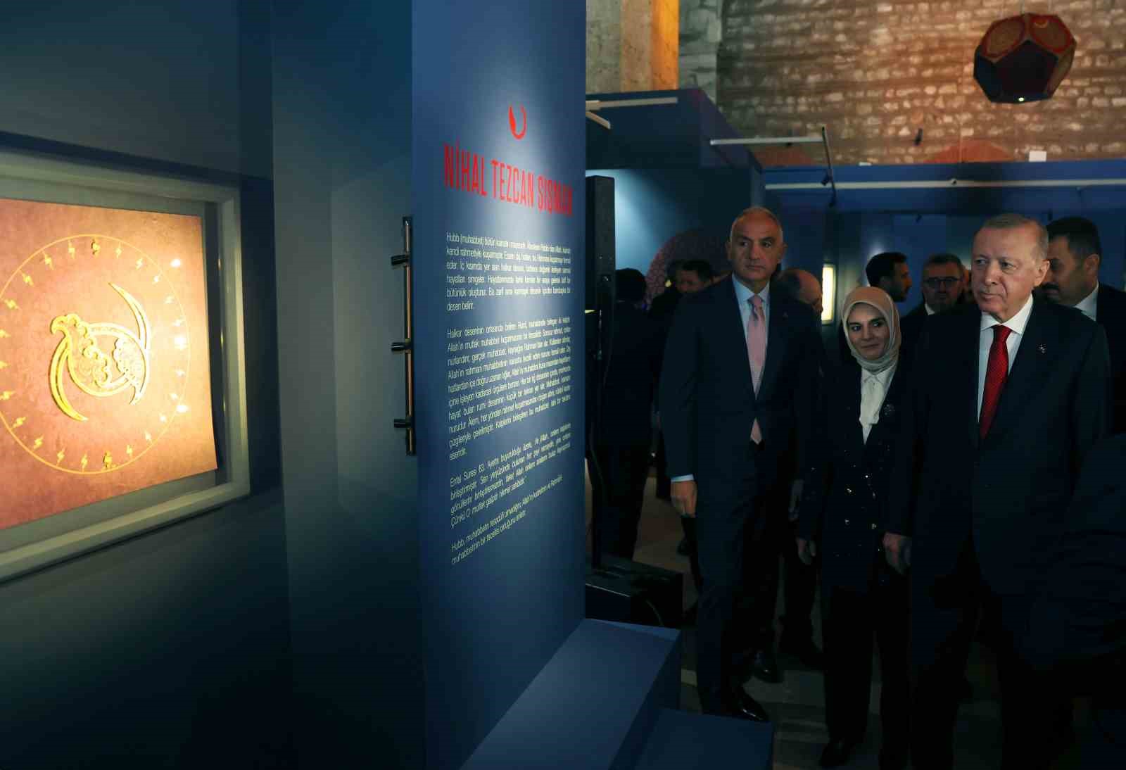 Cumhurbaşkanı Erdoğan: "Eski Kuzey Deniz Saha Komutanlığı’nı düzenledik, hediye edilen eserleri orada sergileyeceğiz"
Cumhurbaşkanı Erdoğan: "Eski Kuzey Deniz Saha Komutanlığı’nı düzenledik, hediye edilen eserleri orada sergileyeceğiz"