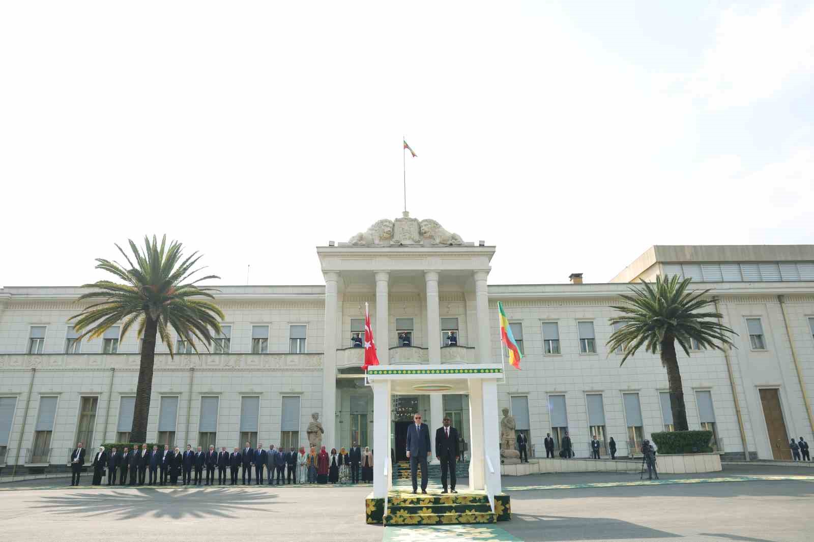 Cumhurbaşkanı Erdoğan, Etiyopya’da resmi törenle karşılandı
