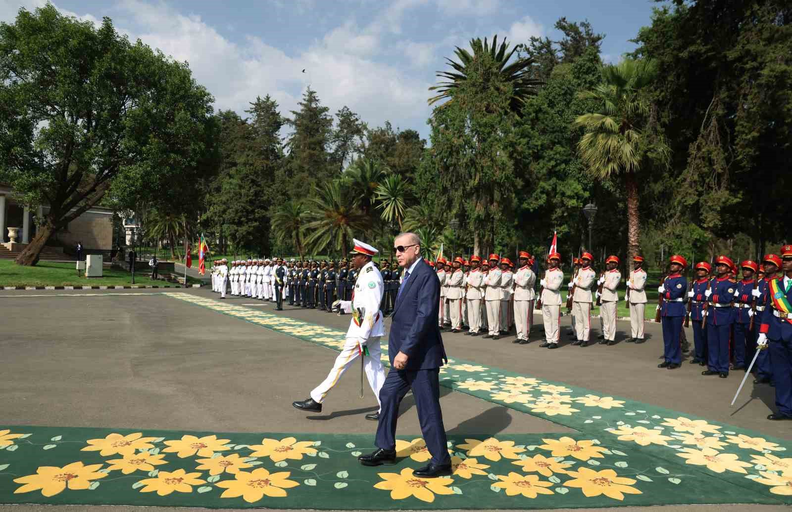 Cumhurbaşkanı Erdoğan, Etiyopya’da resmi törenle karşılandı
