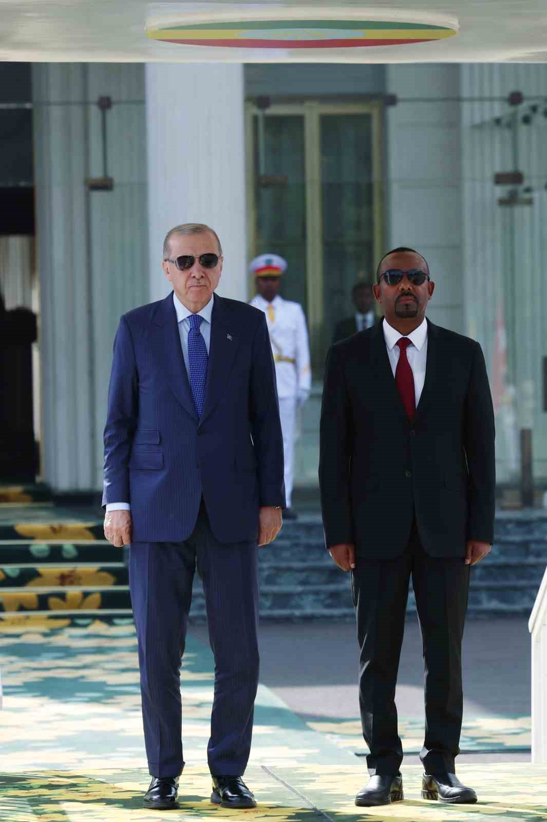 Cumhurbaşkanı Erdoğan, Etiyopya’da resmi törenle karşılandı
