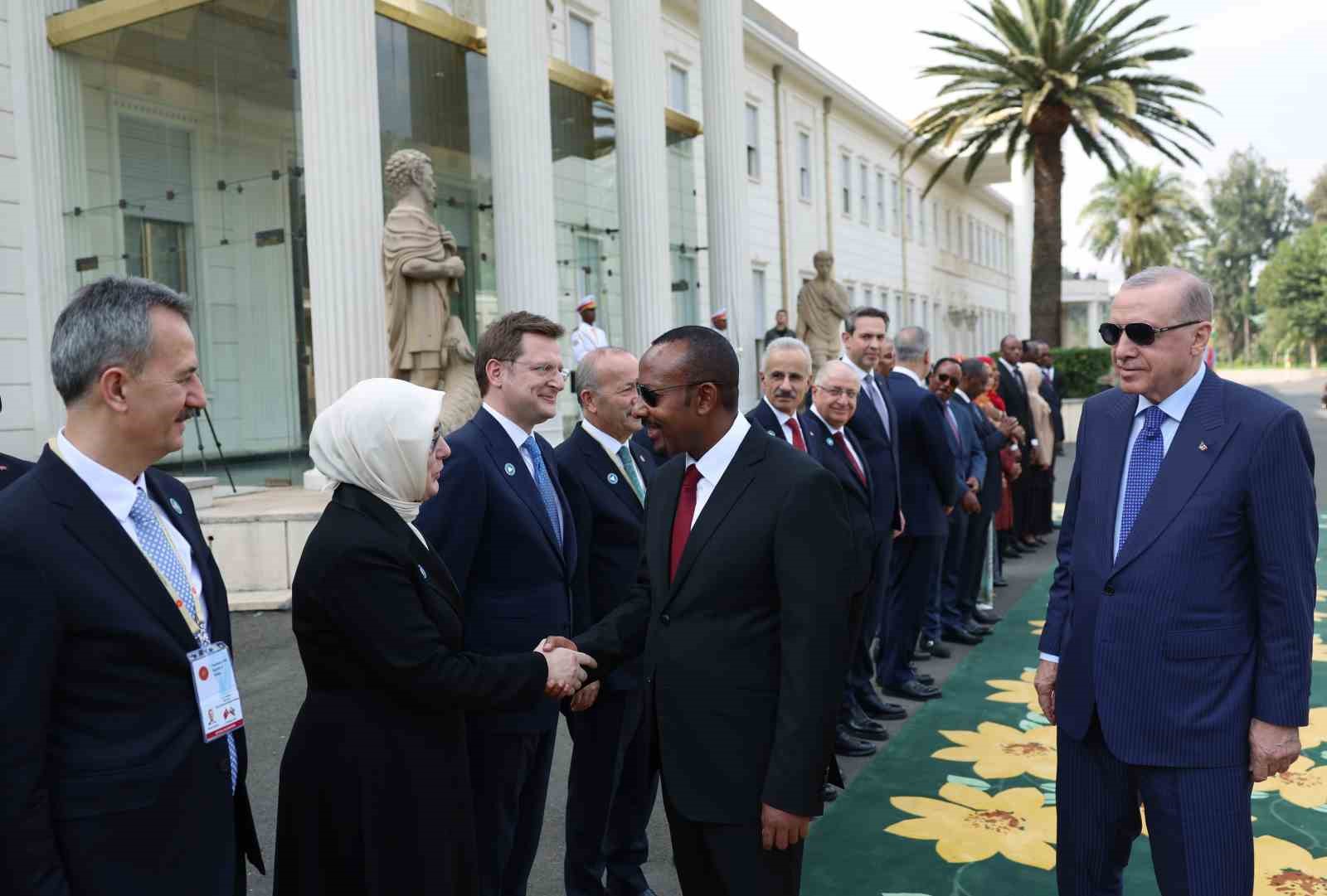 Cumhurbaşkanı Erdoğan, Etiyopya’da resmi törenle karşılandı
