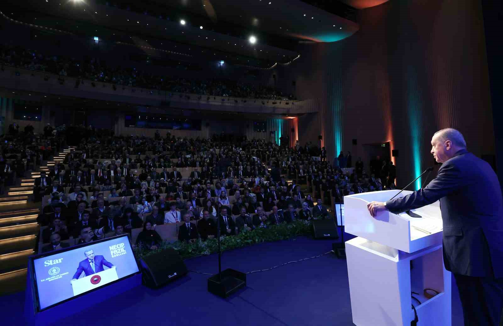 Cumhurbaşkanı Erdoğan: "Gazze’ye konteyner gönderelim diyoruz; ancak Netanyahu denilen bu zalim bu çağrılara asla kulak asmıyor"
Cumhurbaşkanı Erdoğan: "Gazze’ye konteyner gönderelim diyoruz; ancak Netanyahu denilen bu zalim bu çağrılara asla kulak asmıyor"