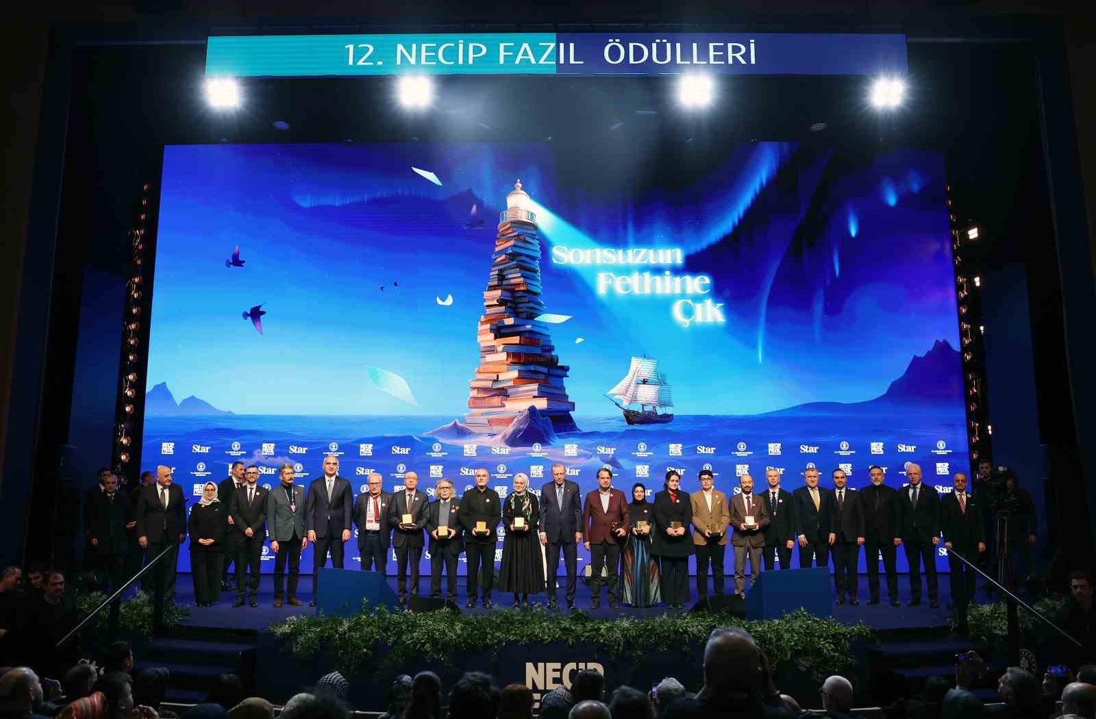 Cumhurbaşkanı Erdoğan: "Gazze’ye konteyner gönderelim diyoruz; ancak Netanyahu denilen bu zalim bu çağrılara asla kulak asmıyor"
Cumhurbaşkanı Erdoğan: "Gazze’ye konteyner gönderelim diyoruz; ancak Netanyahu denilen bu zalim bu çağrılara asla kulak asmıyor"