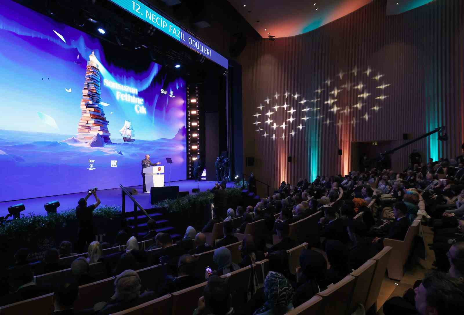 Cumhurbaşkanı Erdoğan: "Gazze’ye konteyner gönderelim diyoruz; ancak Netanyahu denilen bu zalim bu çağrılara asla kulak asmıyor"
Cumhurbaşkanı Erdoğan: "Gazze’ye konteyner gönderelim diyoruz; ancak Netanyahu denilen bu zalim bu çağrılara asla kulak asmıyor"