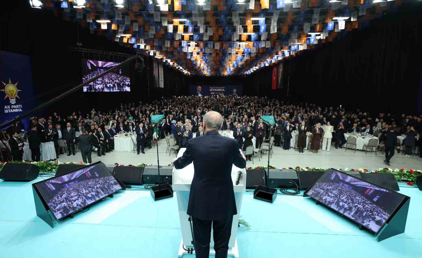 Cumhurbaşkanı Erdoğan: "İran’a yönelik Netanyahu’nun kışkırtmaları ile başlayan Amerika-İsrail saldırılarından üzüntü ve endişe duyuyoruz"
