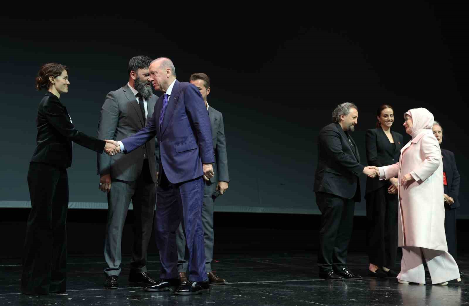 Cumhurbaşkanı Erdoğan İstanbul’da film galasına katıldı
