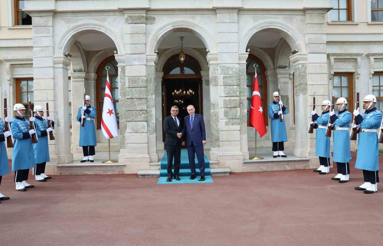 Cumhurbaşkanı Erdoğan, KKTC Cumhurbaşkanı Erhürman ile görüştü
