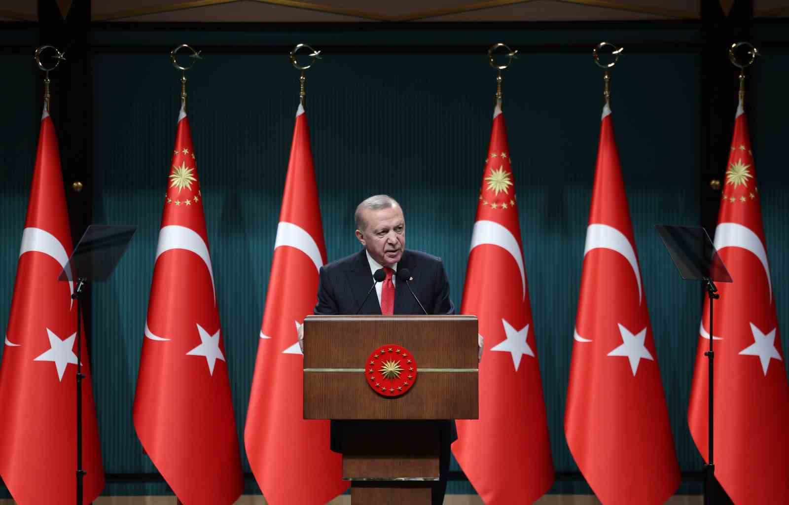 Cumhurbaşkanı Erdoğan: "Milletin kaynaklarıyla kurulan üniversiteler, hiçbir marjinal ideolojinin kurtarılmış bölgesi değildir"
