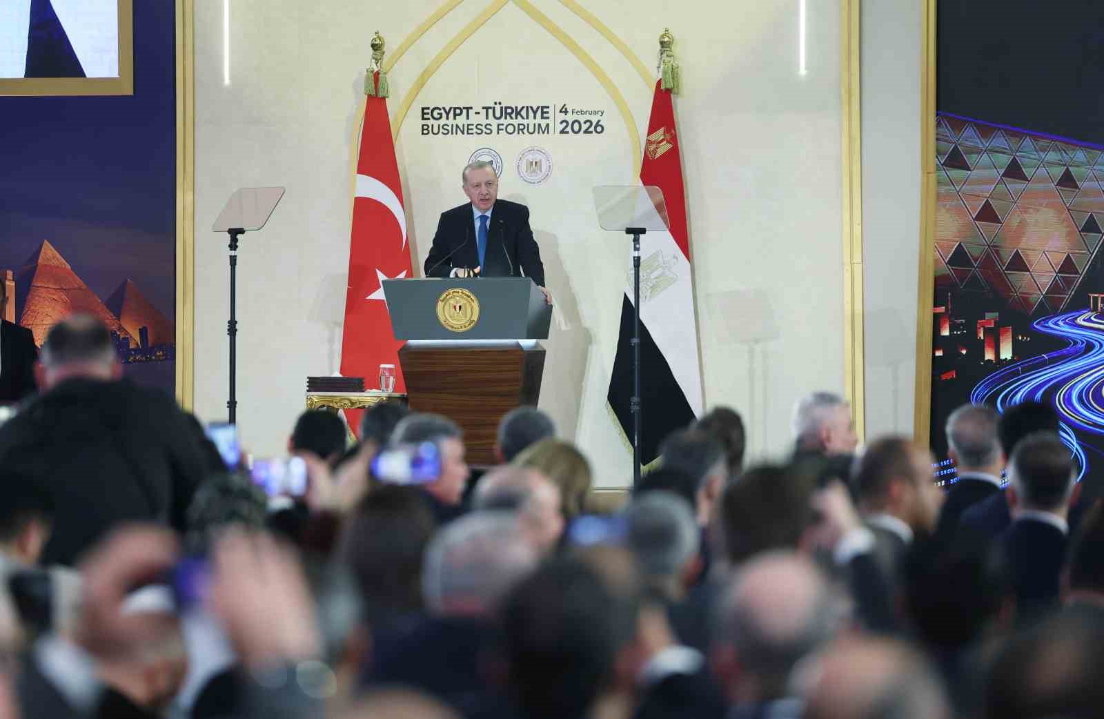 Cumhurbaşkanı Erdoğan: "Mısır ile aramızdaki iş birliğinin bölgemizin istikrarına yaptığı katkıya hep birlikte şahit oluyoruz"
