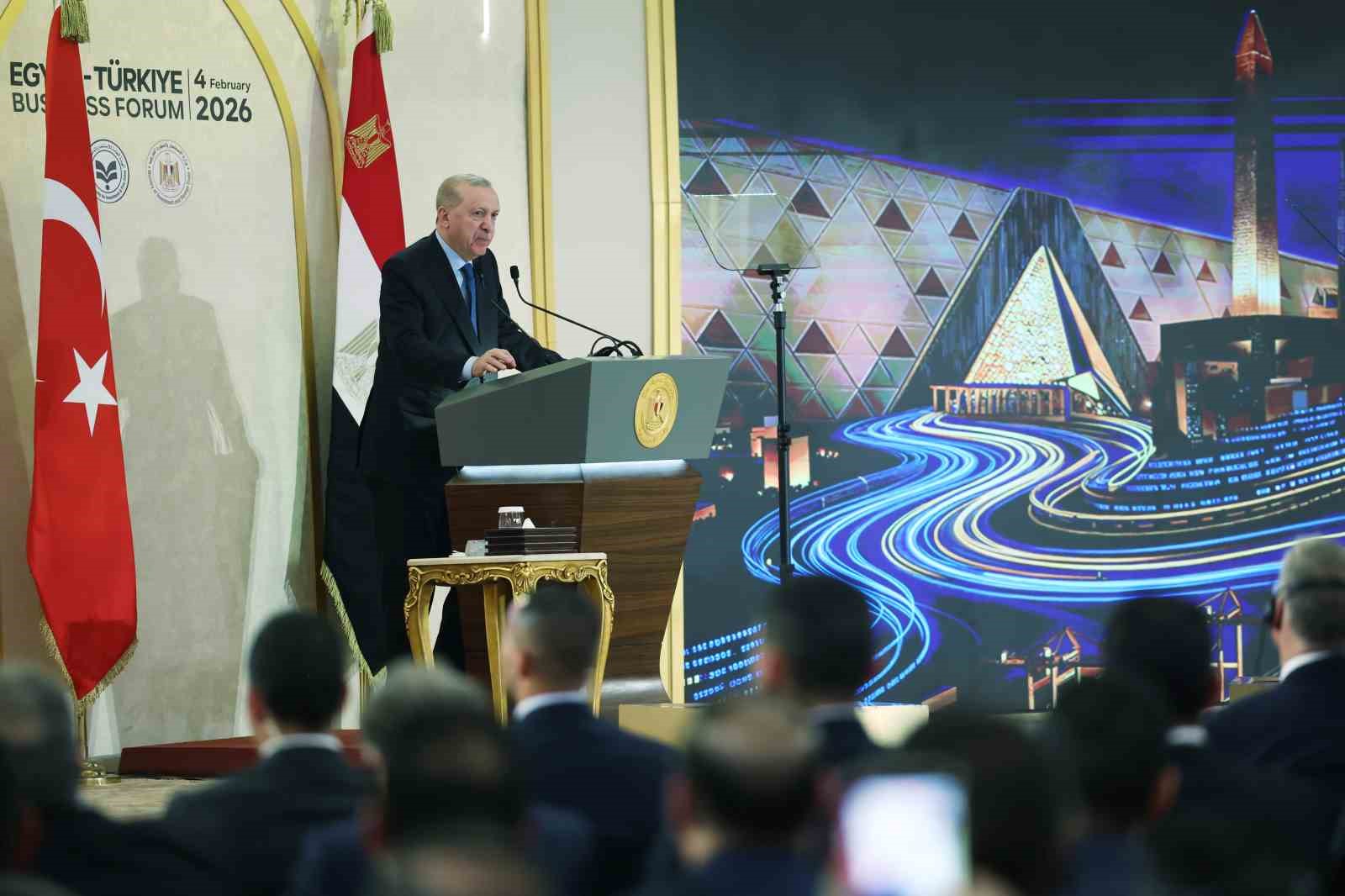 Cumhurbaşkanı Erdoğan: "Mısır ile aramızdaki iş birliğinin bölgemizin istikrarına yaptığı katkıya hep birlikte şahit oluyoruz"
