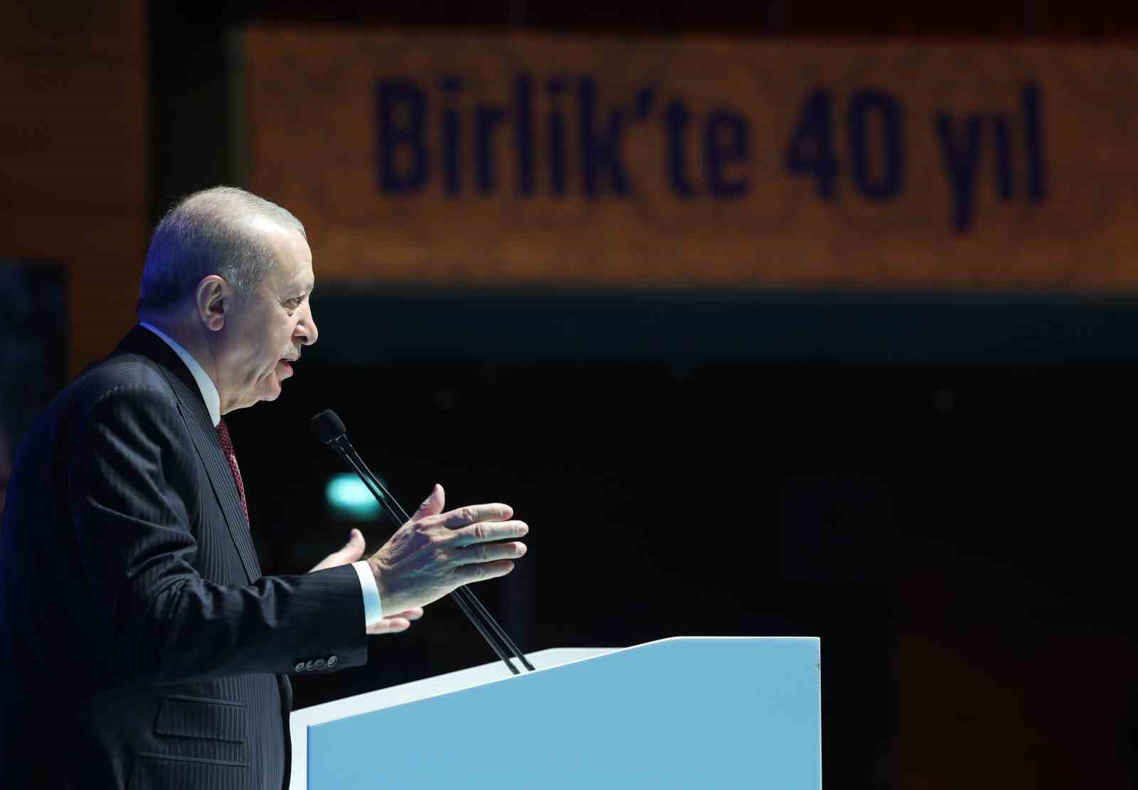 Cumhurbaşkanı Erdoğan: "Muhalefet bir avuç rant şebekesinin gündemine hapsoldu
