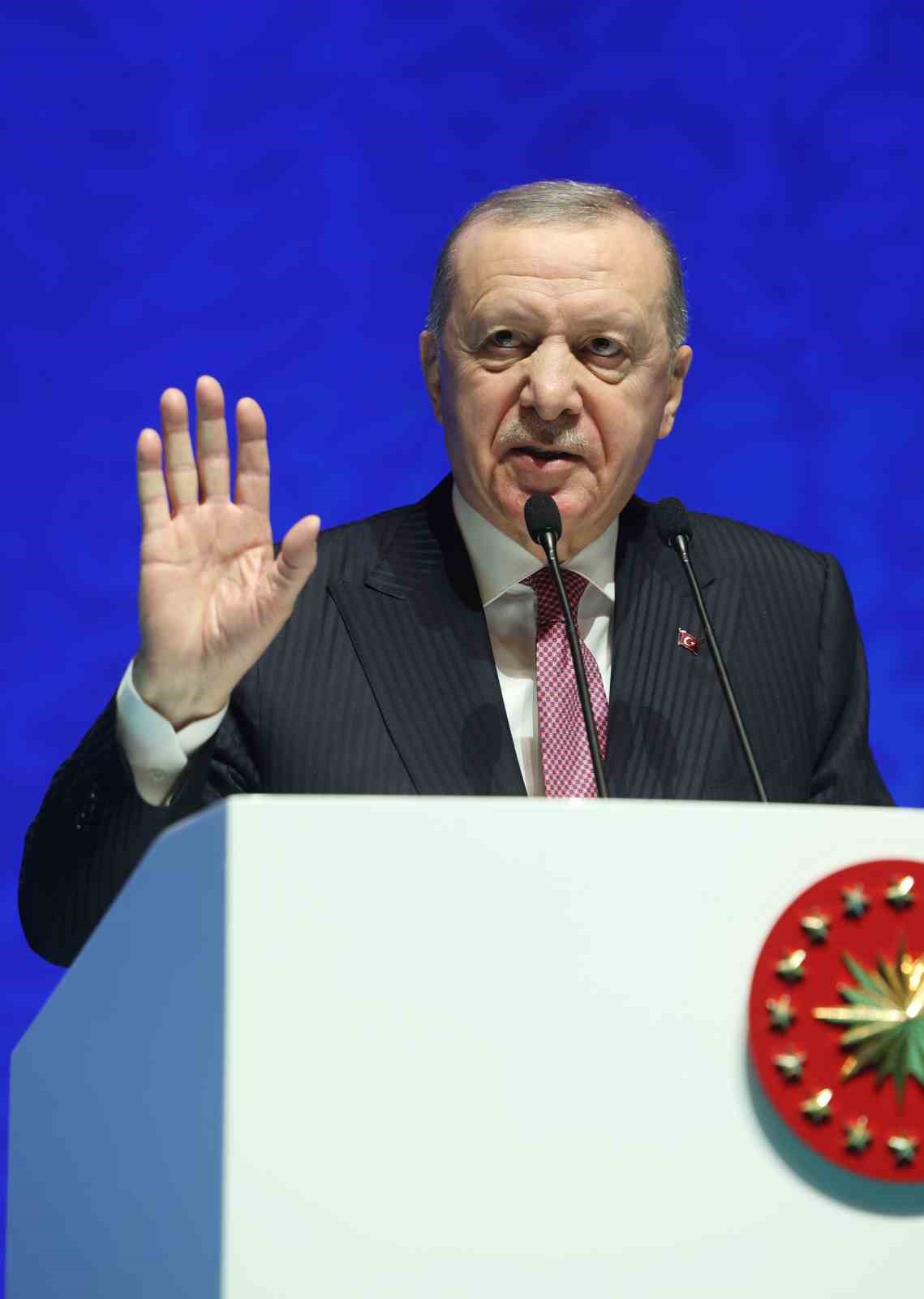 Cumhurbaşkanı Erdoğan: "Muhalefet bir avuç rant şebekesinin gündemine hapsoldu
