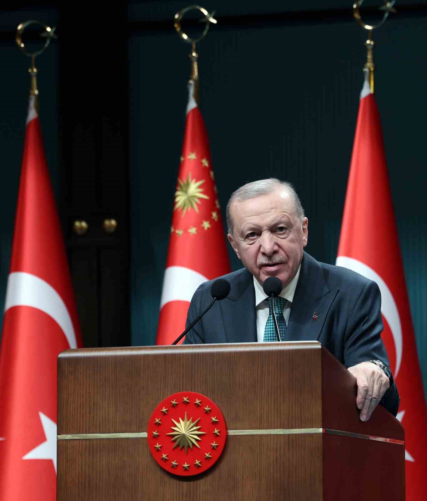 Cumhurbaşkanı Erdoğan: "Ne hükümetimizin ne milletimizin yakın vadedeki siyasi koordinatlarında erken veya ara seçimin yer almadığının bilinmesini istiyorum"
