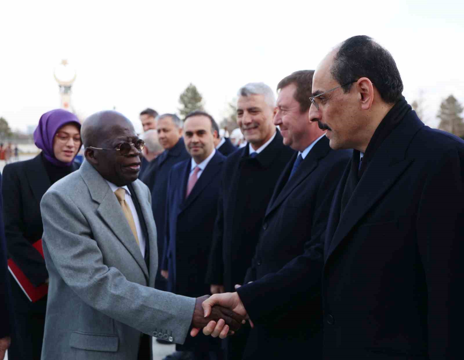 Cumhurbaşkanı Erdoğan, Nijerya Cumhurbaşkanı Tinubu’yu törenle karşıladı
