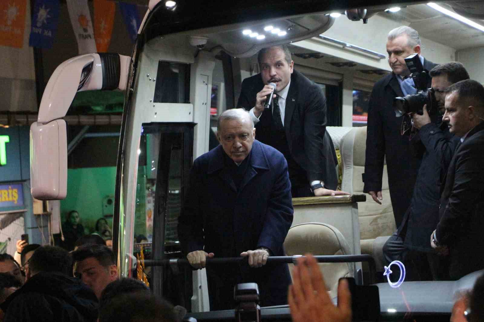 Cumhurbaşkanı Erdoğan: "Ramazan Bayramı’nı birlik ve beraberlik içinde kutlayalım"
