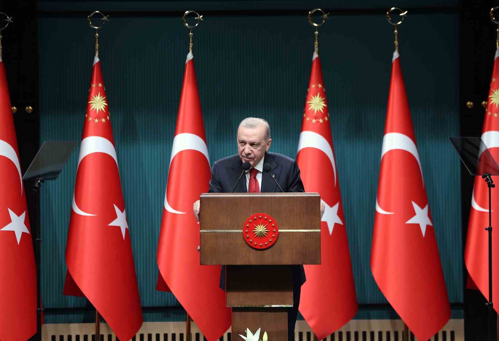 Cumhurbaşkanı Erdoğan: "Savaş, Netanyahu’nun ikbal savaşı ama ceremesini 8 milyar çekiyor"
