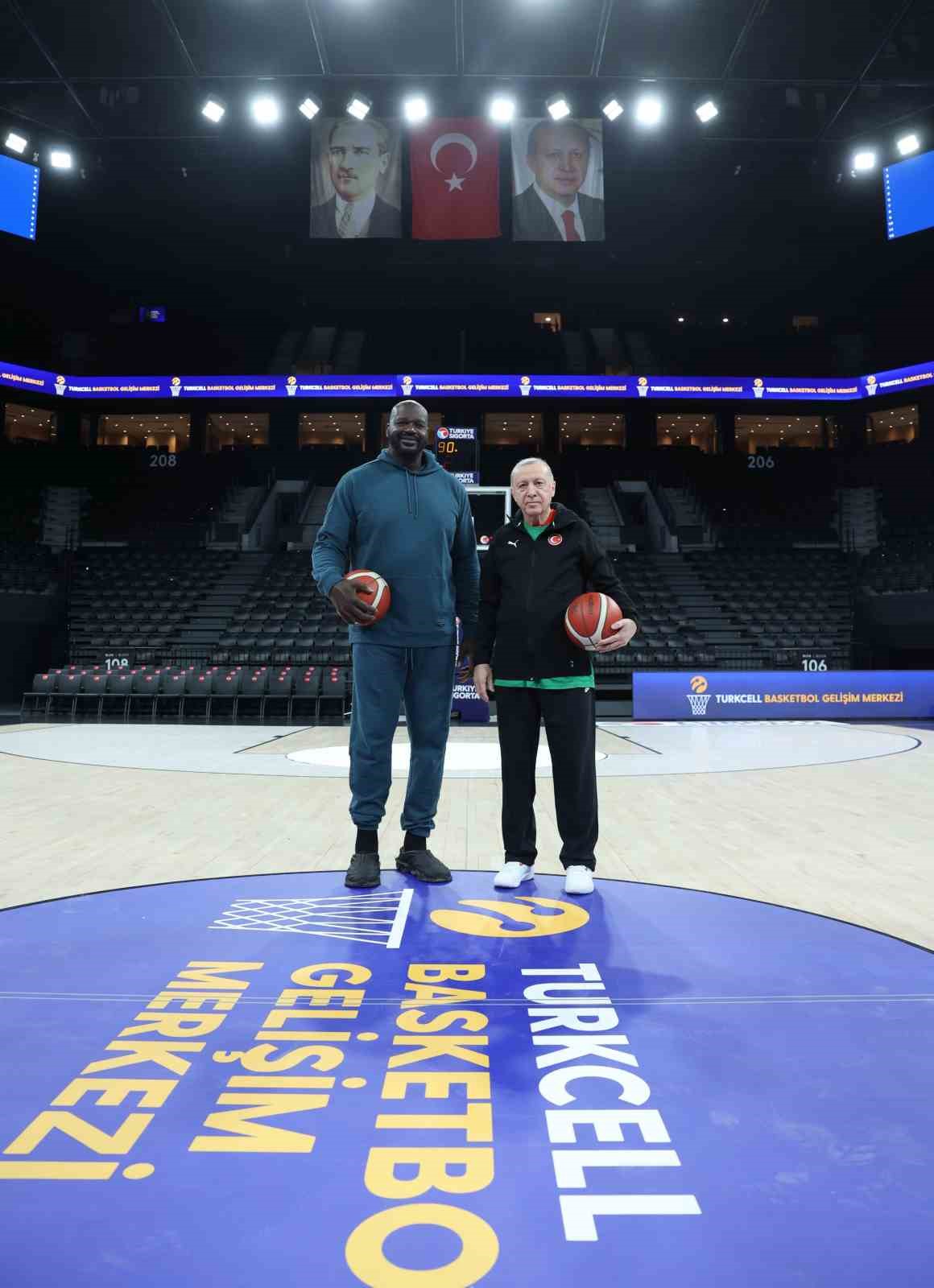 Cumhurbaşkanı Erdoğan, Shaquille O’Neal ile bir araya geldi

