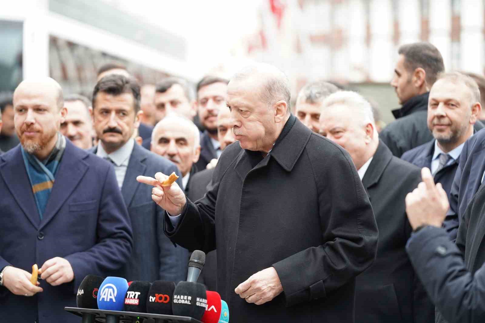 Cumhurbaşkanı Erdoğan: "Siyonist İsrail malum yüzlerce, binlerce insanı katletti; İnşallah bunun bedelini de ödeyeceğinden hiç şüphem yok"
