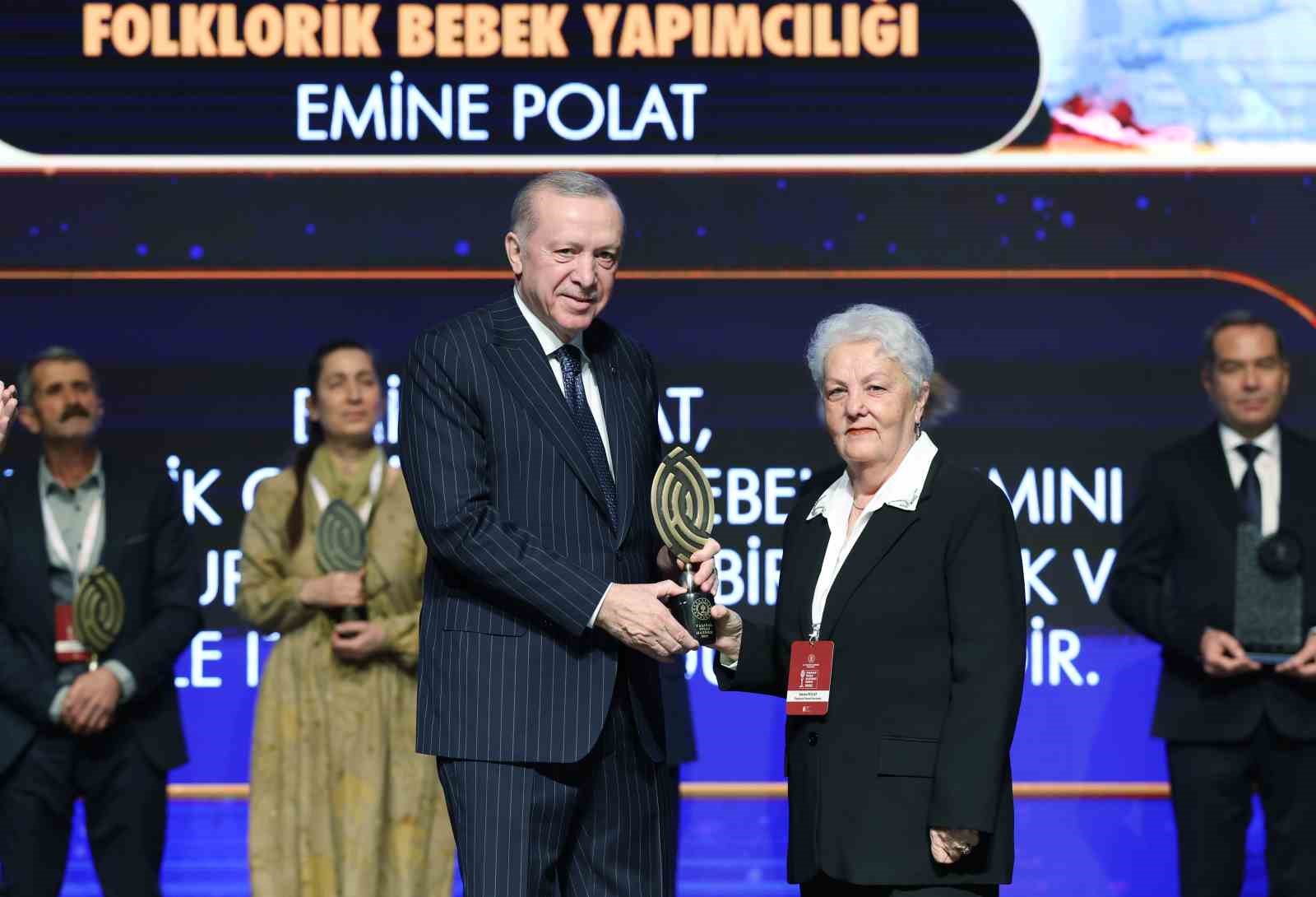 Cumhurbaşkanı Erdoğan: "Son 23 yılda yurt dışına kaçırılan 13 bin 448 eserin ülkemize iadesini sağladık"
