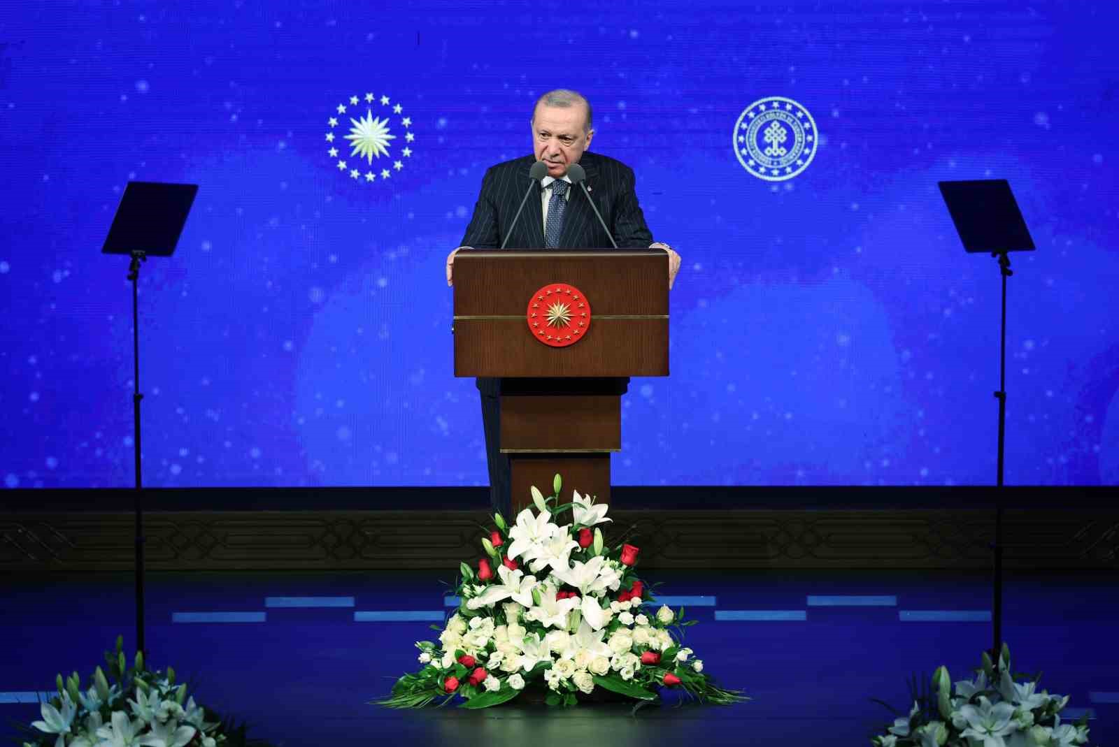 Cumhurbaşkanı Erdoğan: "Son 23 yılda yurt dışına kaçırılan 13 bin 448 eserin ülkemize iadesini sağladık"
