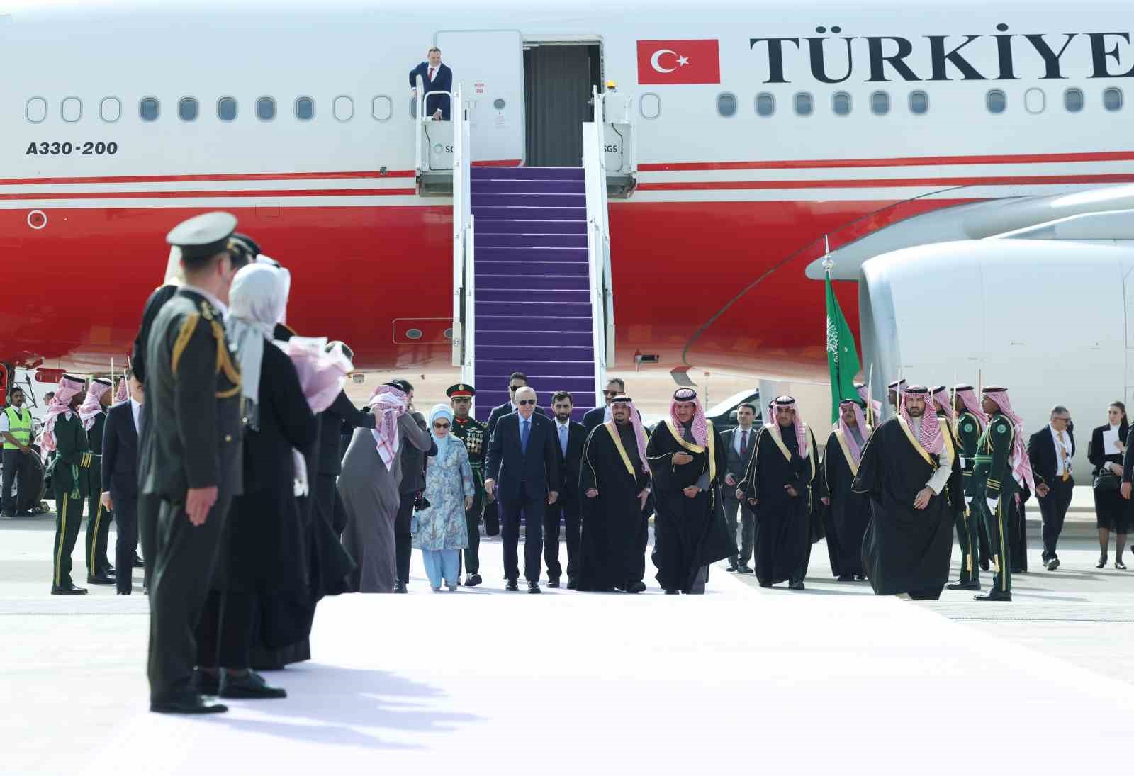 Cumhurbaşkanı Erdoğan, Suudi Arabistan’da
