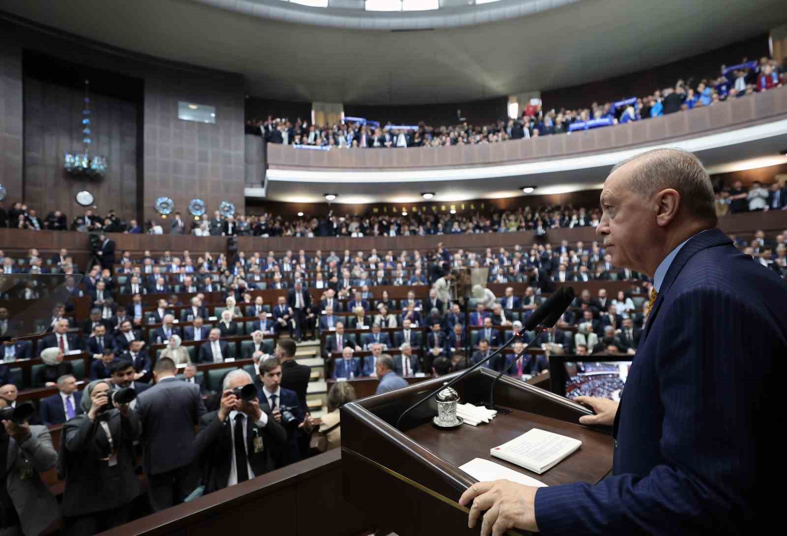 Cumhurbaşkanı Erdoğan: "Türkiye Cumhuriyeti Devleti sıradan bir devlet değildir. Hiçbir güç Türkiye ve Türkiye Cumhurbaşkanı’na parmak sallayamaz"
