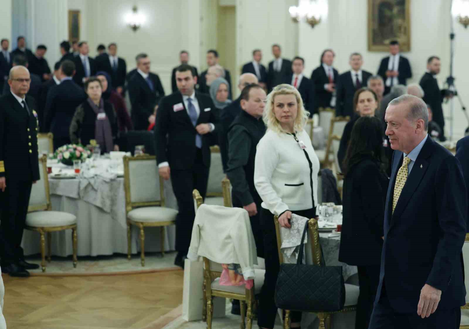 Cumhurbaşkanı Erdoğan: "Türkiye kendi güvenliği için yalnızca sınırları dahilinde değil sınırların ötesinde de her türlü adımı atmaktadır"
