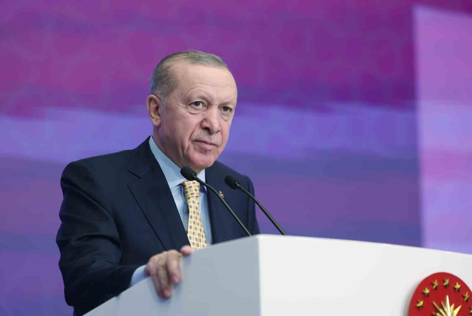 Cumhurbaşkanı Erdoğan: "Yeniden şekillenen dünya düzeninde kutup başlarından birisi inşallah Türkiye’miz olacak"
Cumhurbaşkanı Erdoğan: "Yeniden şekillenen dünya düzeninde kutup başlarından birisi inşallah Türkiye’miz olacak"