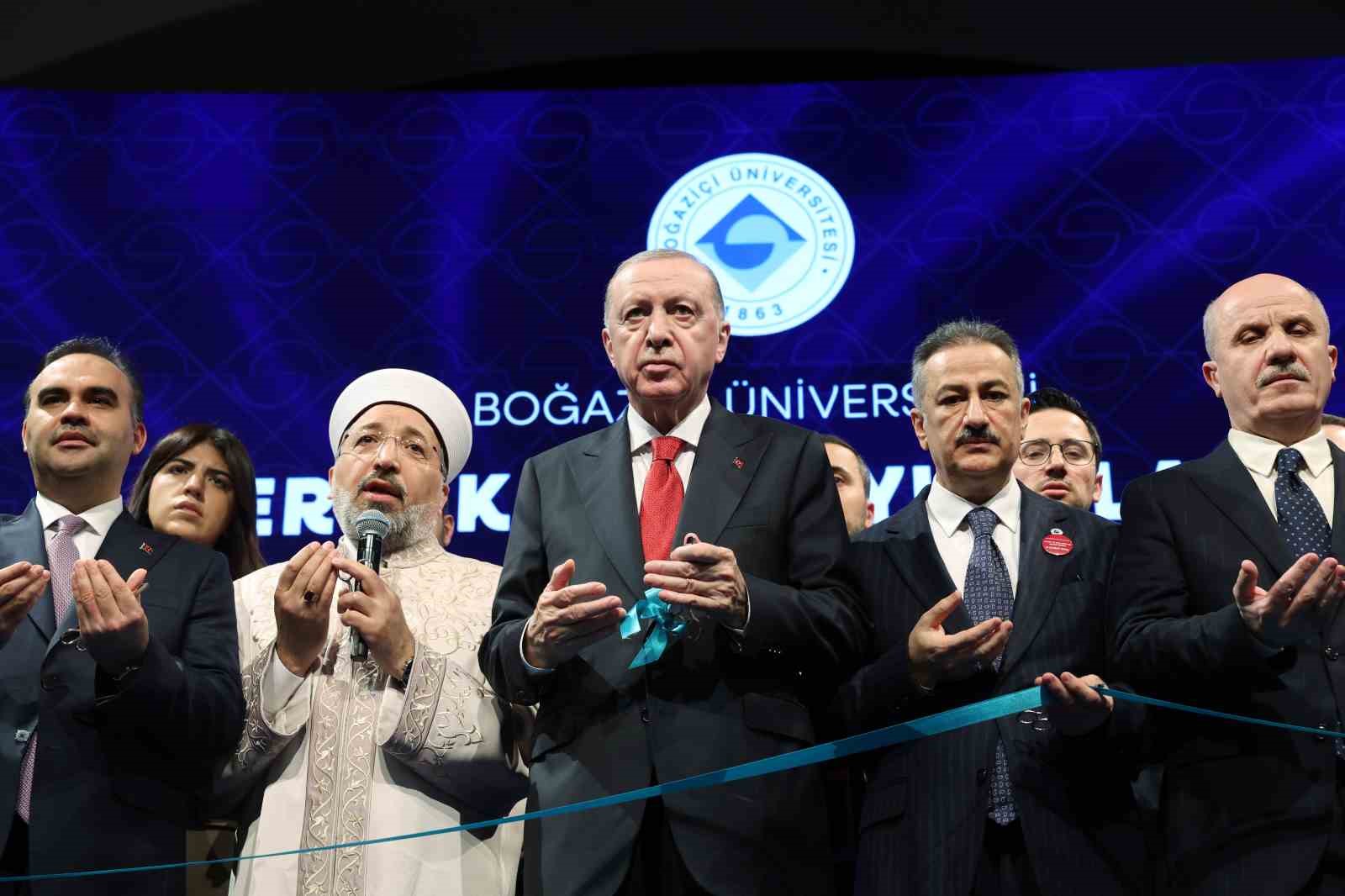 Cumhurbaşkanı Erdoğan’dan Boğaziçi Üniversitesi’ne 2 yeni yatırım müjdesi
Cumhurbaşkanı Erdoğan’dan Boğaziçi Üniversitesi’ne 2 yeni yatırım müjdesi