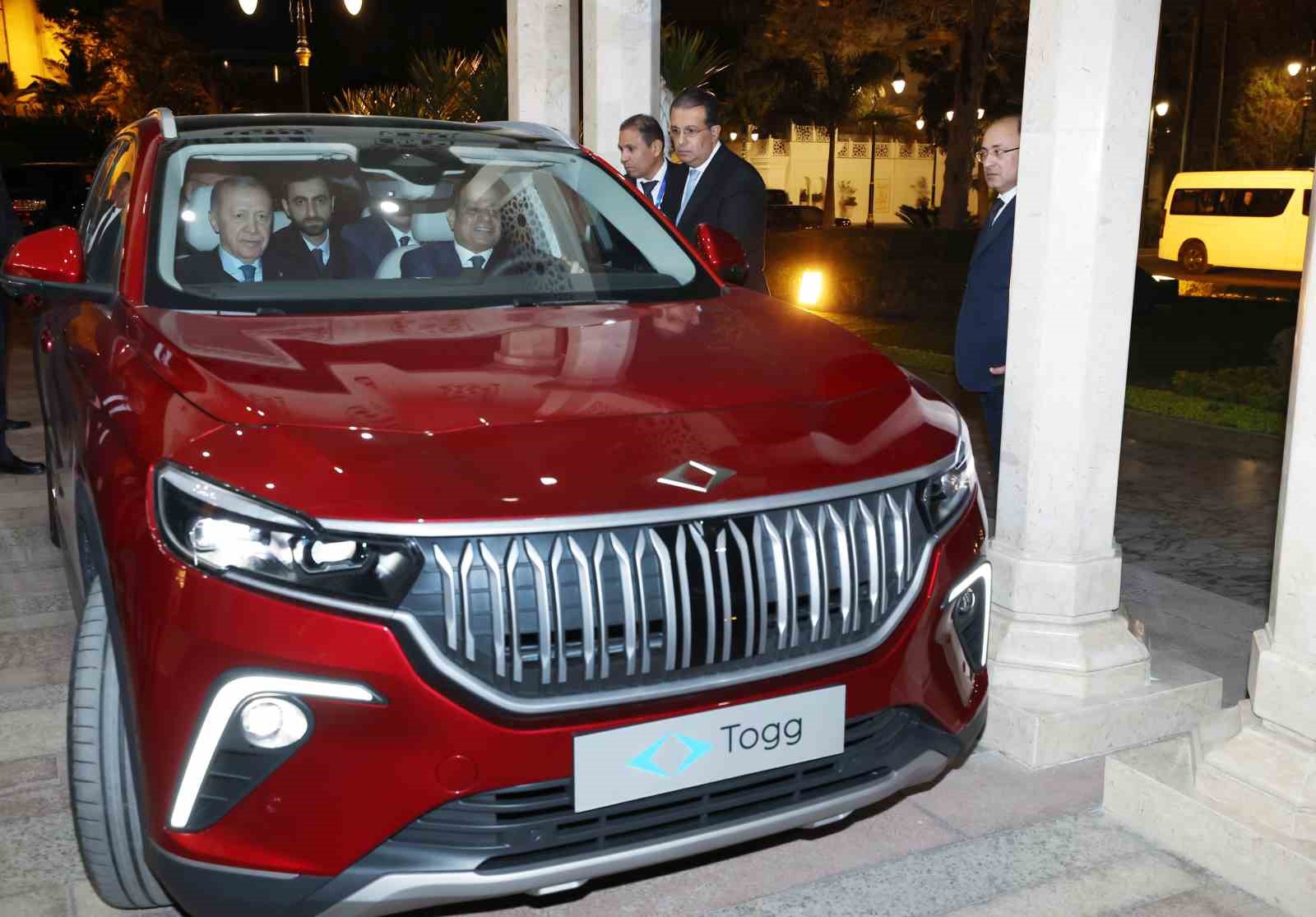 Cumhurbaşkanı Erdoğan’dan Mısır Cumhurbaşkanı es-Sisi’ye Togg hediyesi
