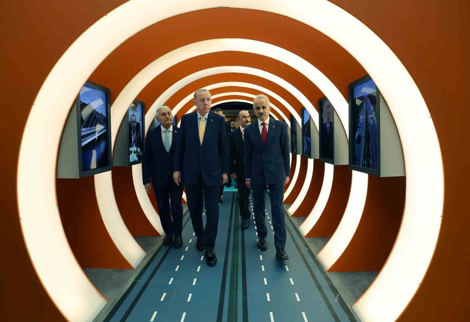 Cumhurbaşkanı Erdoğan’dan muhalefete tepki: "Yolsuzluk yapmadıysanız, rüşvet almadıysanız bu telaş hali niye?
Cumhurbaşkanı Erdoğan’dan muhalefete tepki: "Yolsuzluk yapmadıysanız, rüşvet almadıysanız bu telaş hali niye?