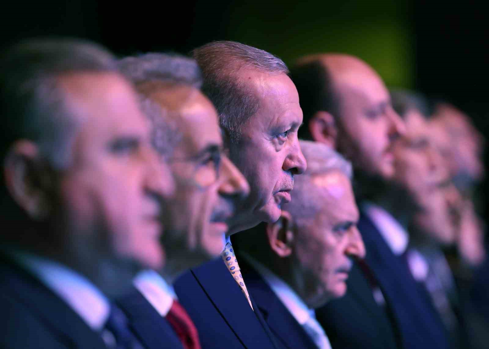 Cumhurbaşkanı Erdoğan’dan muhalefete tepki: "Yolsuzluk yapmadıysanız, rüşvet almadıysanız bu telaş hali niye?
Cumhurbaşkanı Erdoğan’dan muhalefete tepki: "Yolsuzluk yapmadıysanız, rüşvet almadıysanız bu telaş hali niye?